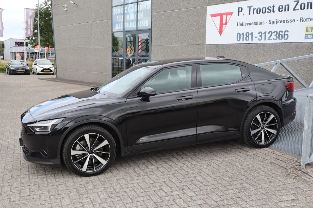 2 Standard Range Single Motor 63kWh Apple carplay/Stoelverwarming/Lane assist/Achteruitrij