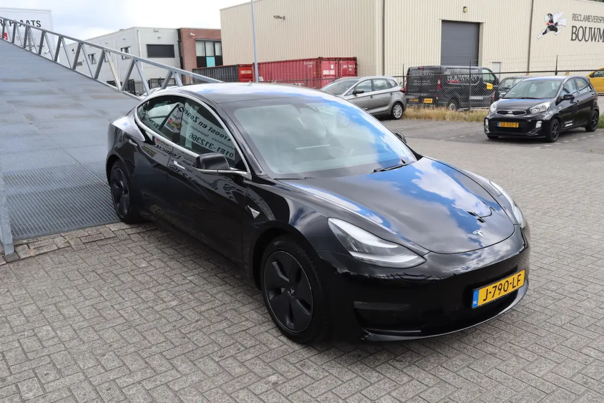 Long Range AWD 75 kWh Nederlandse auto/Panoramadak/Autopilot/Stoelverwarming voor en achte