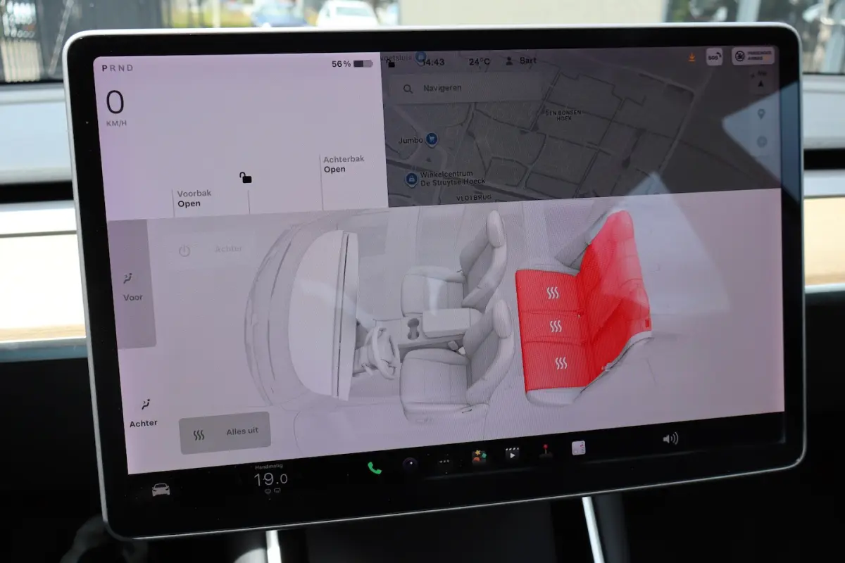 Long Range AWD 75 kWh Nederlandse auto/Panoramadak/Autopilot/Stoelverwarming voor en achte