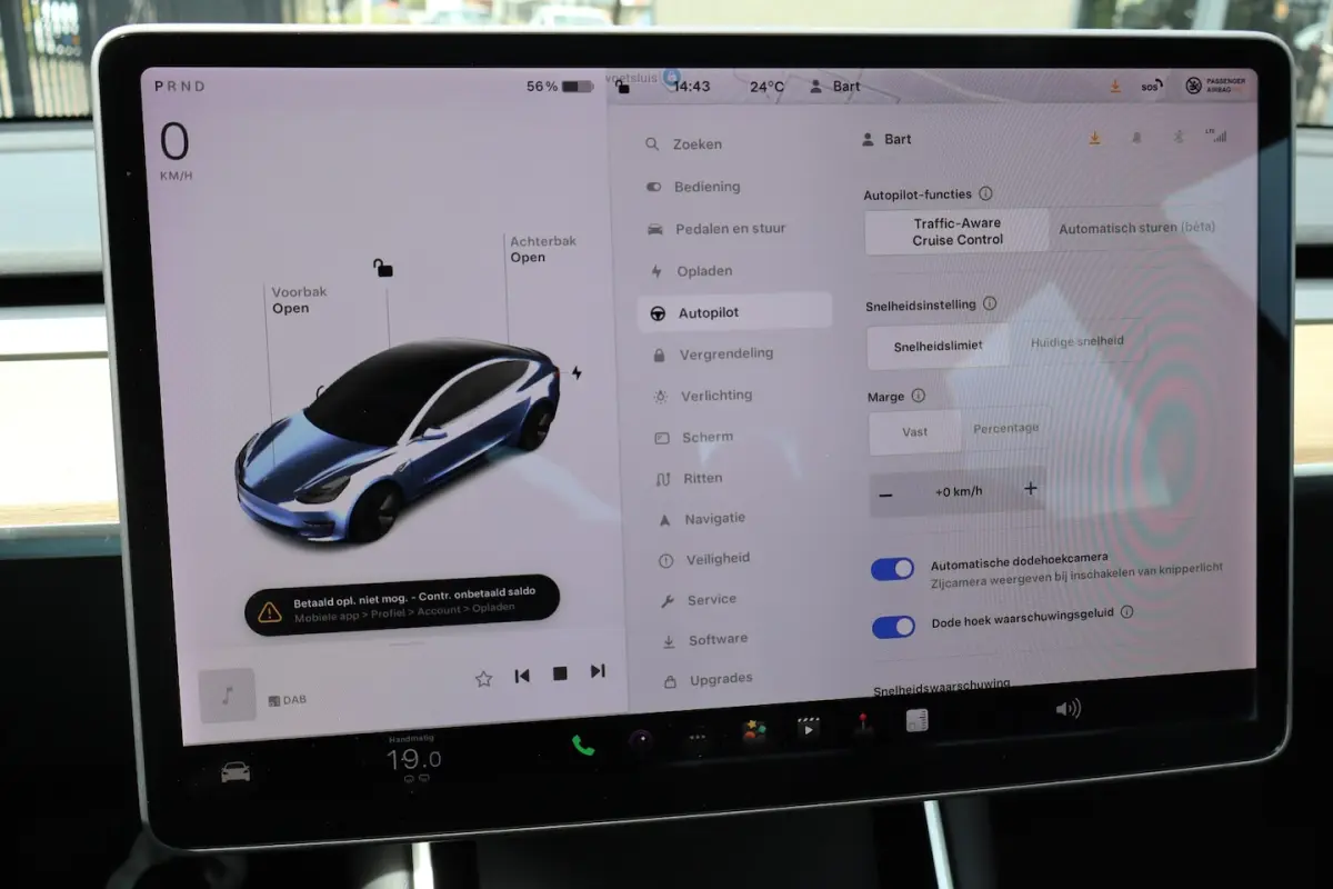 Long Range AWD 75 kWh Nederlandse auto/Panoramadak/Autopilot/Stoelverwarming voor en achte