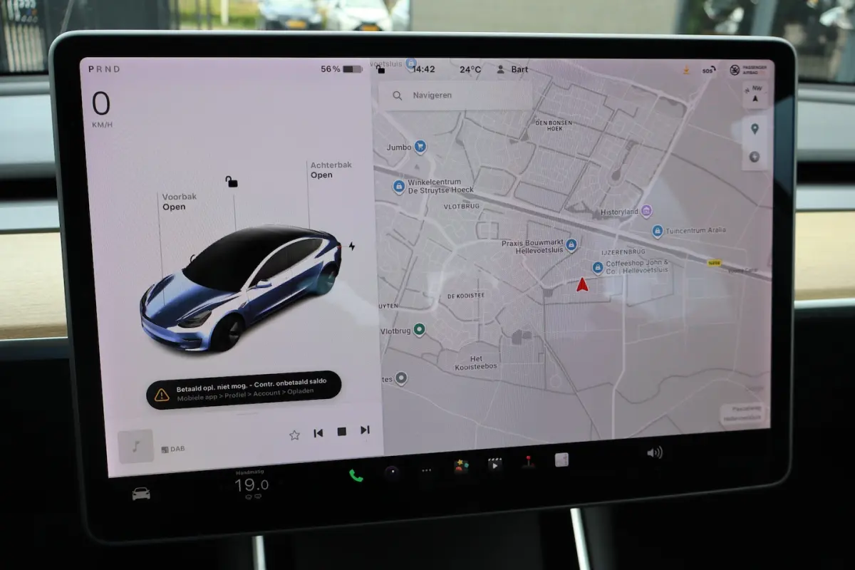 Long Range AWD 75 kWh Nederlandse auto/Panoramadak/Autopilot/Stoelverwarming voor en achte
