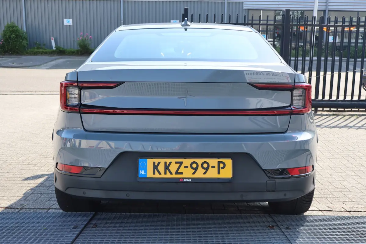 2 Standard Range Single Motor 63kWh Soh 93% Apple carplay/Stoelverwarming/Lane assist/Acht