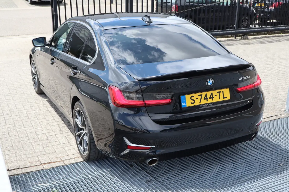 330e eDrive Virtueel cockpit/Apple carplay/Stoelverwarming/Head-up/Achteruitrijcamera/Adap