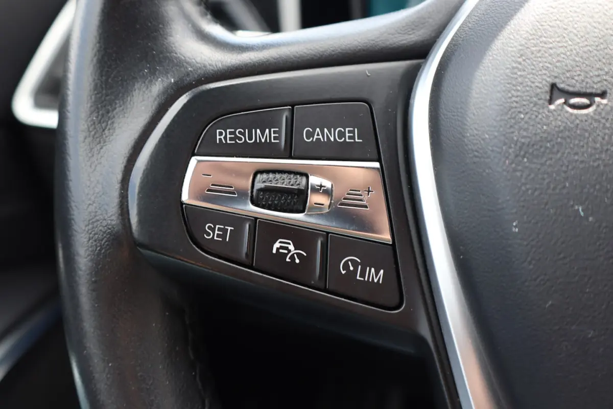 330e eDrive Virtueel cockpit/Apple carplay/Stoelverwarming/Head-up/Achteruitrijcamera/Adap