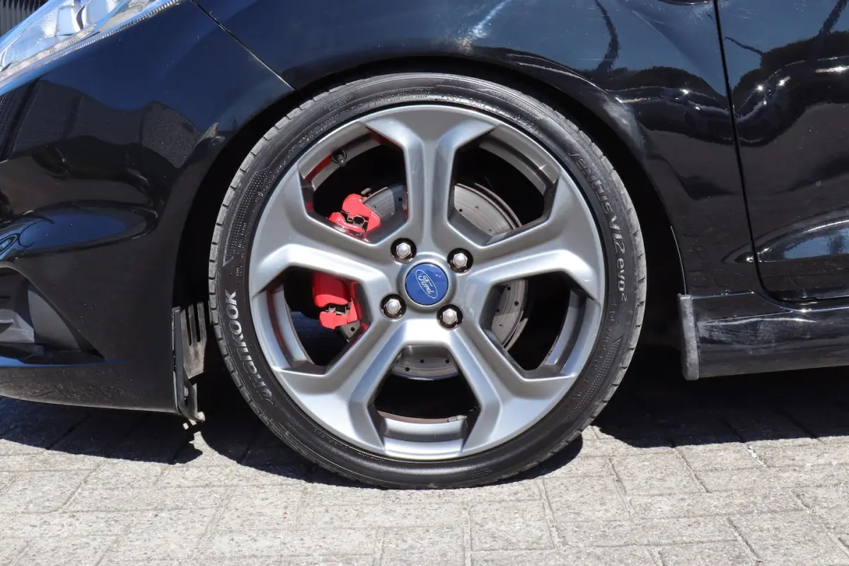 1.6 ST2 Achteruitrijcamera/Stoelverwarming/Climate control/Recaro sportstoelen/Licht metal