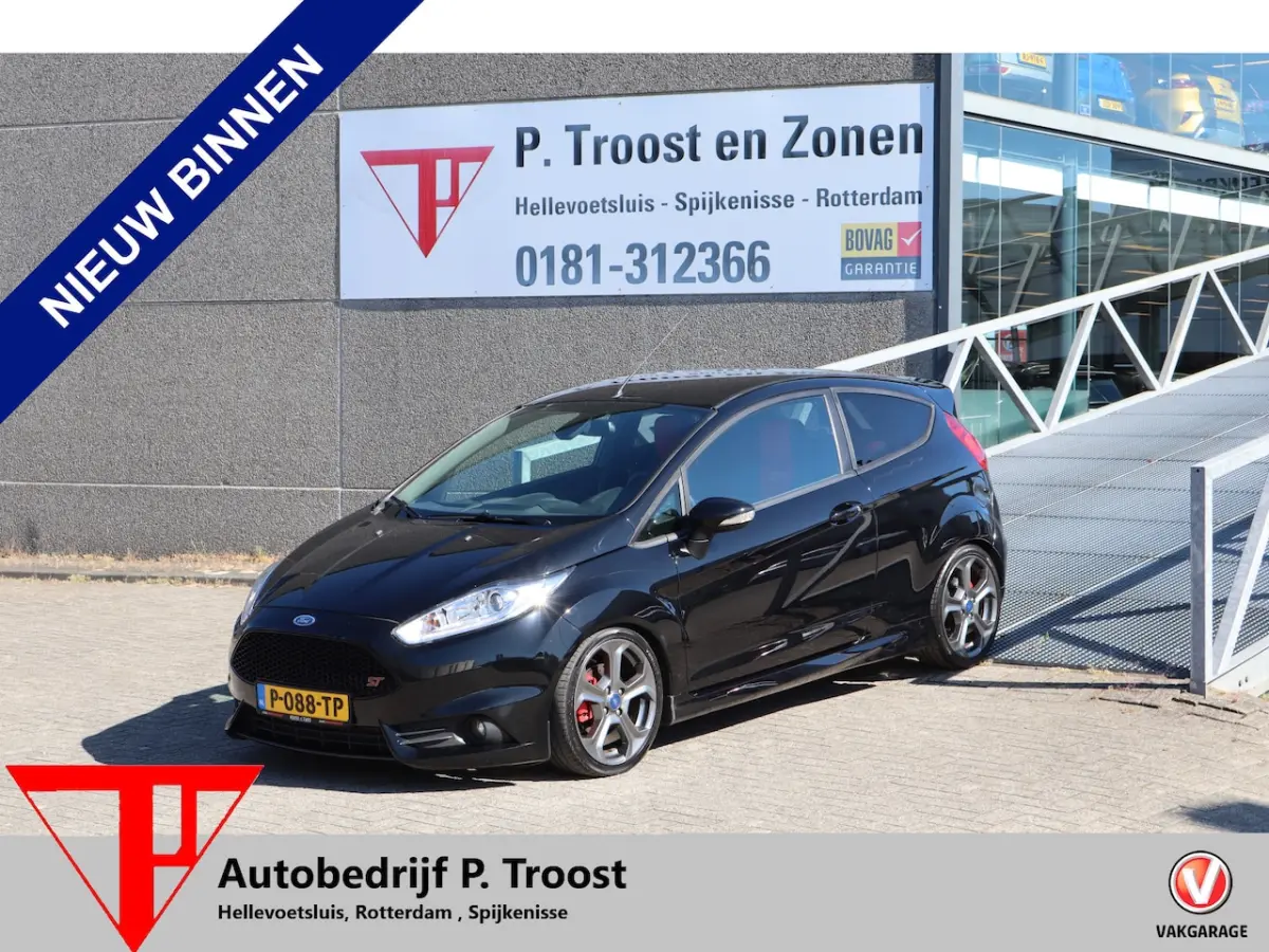 1.6 ST2 Achteruitrijcamera/Stoelverwarming/Climate control/Recaro sportstoelen/Licht metal