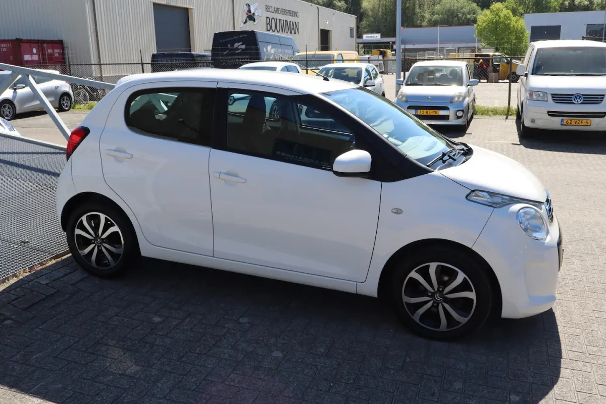 1.0 VTi Shine Dealeronderhouden Achteruitrijcamera/Bluetooth/Airco/Elektrische ramen