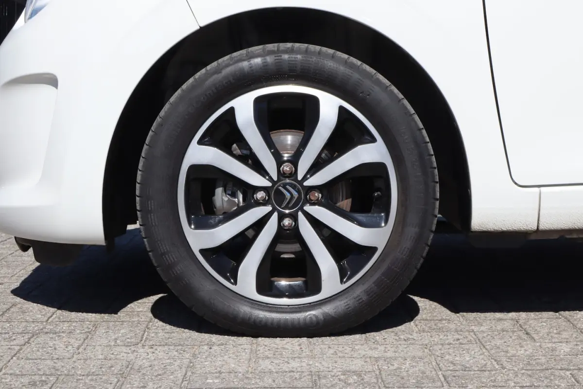 1.0 VTi Shine Dealeronderhouden Achteruitrijcamera/Bluetooth/Airco/Elektrische ramen