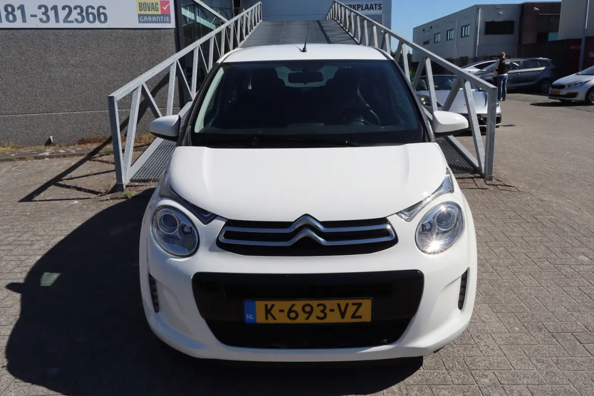 1.0 VTi Shine Dealeronderhouden Achteruitrijcamera/Bluetooth/Airco/Elektrische ramen