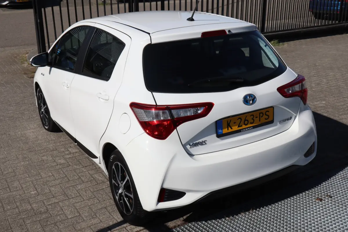 1.5 Hybrid Automaat Dealeronderhouden/Achteruitrijcamera/Stoelverwarming/Cruise control/Cl
