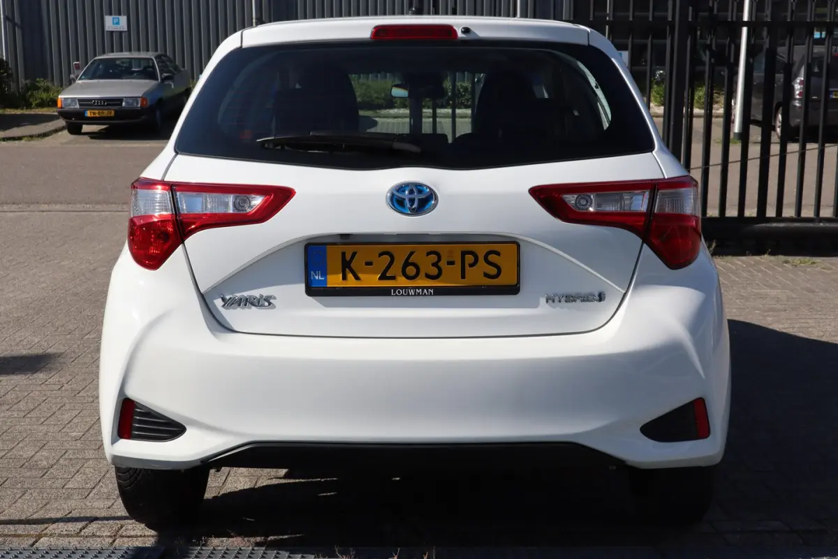 1.5 Hybrid Automaat Dealeronderhouden/Achteruitrijcamera/Stoelverwarming/Cruise control/Cl