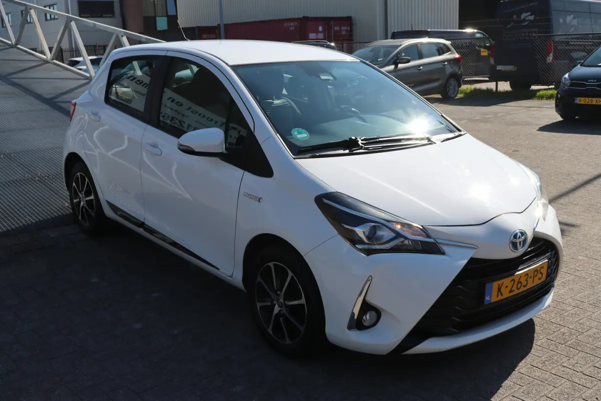 1.5 Hybrid Automaat Dealeronderhouden/Achteruitrijcamera/Stoelverwarming/Cruise control/Cl