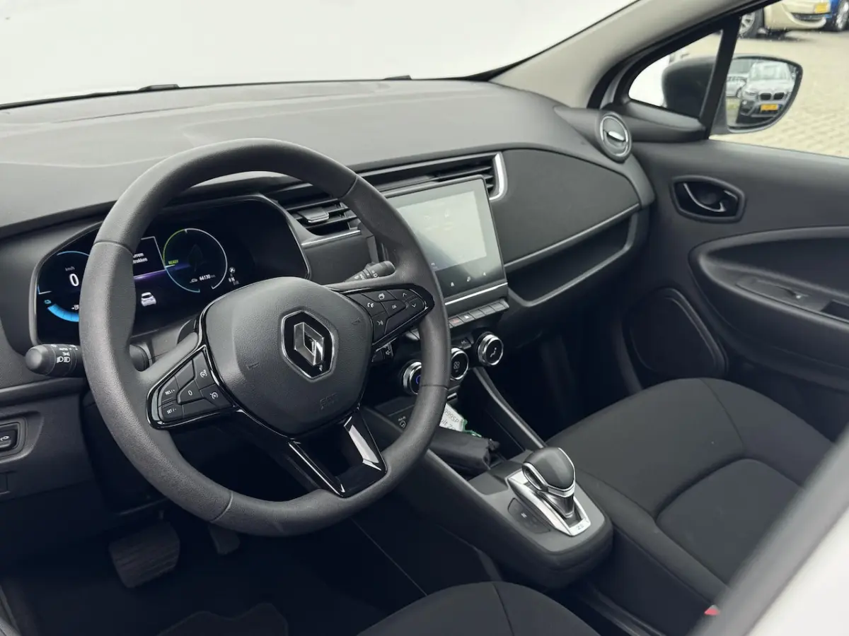R110 Life 52 kWh INCLUSIEF ACCU | FULL LED | CARPLAY NAVI | SOH 94, 49%