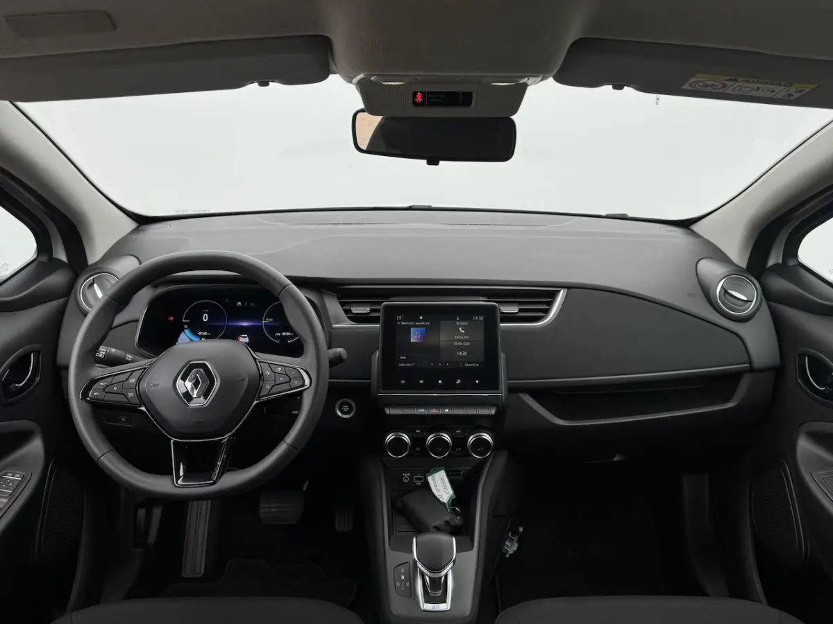 R110 Life 52 kWh INCLUSIEF ACCU | FULL LED | CARPLAY NAVI | SOH 94, 49%