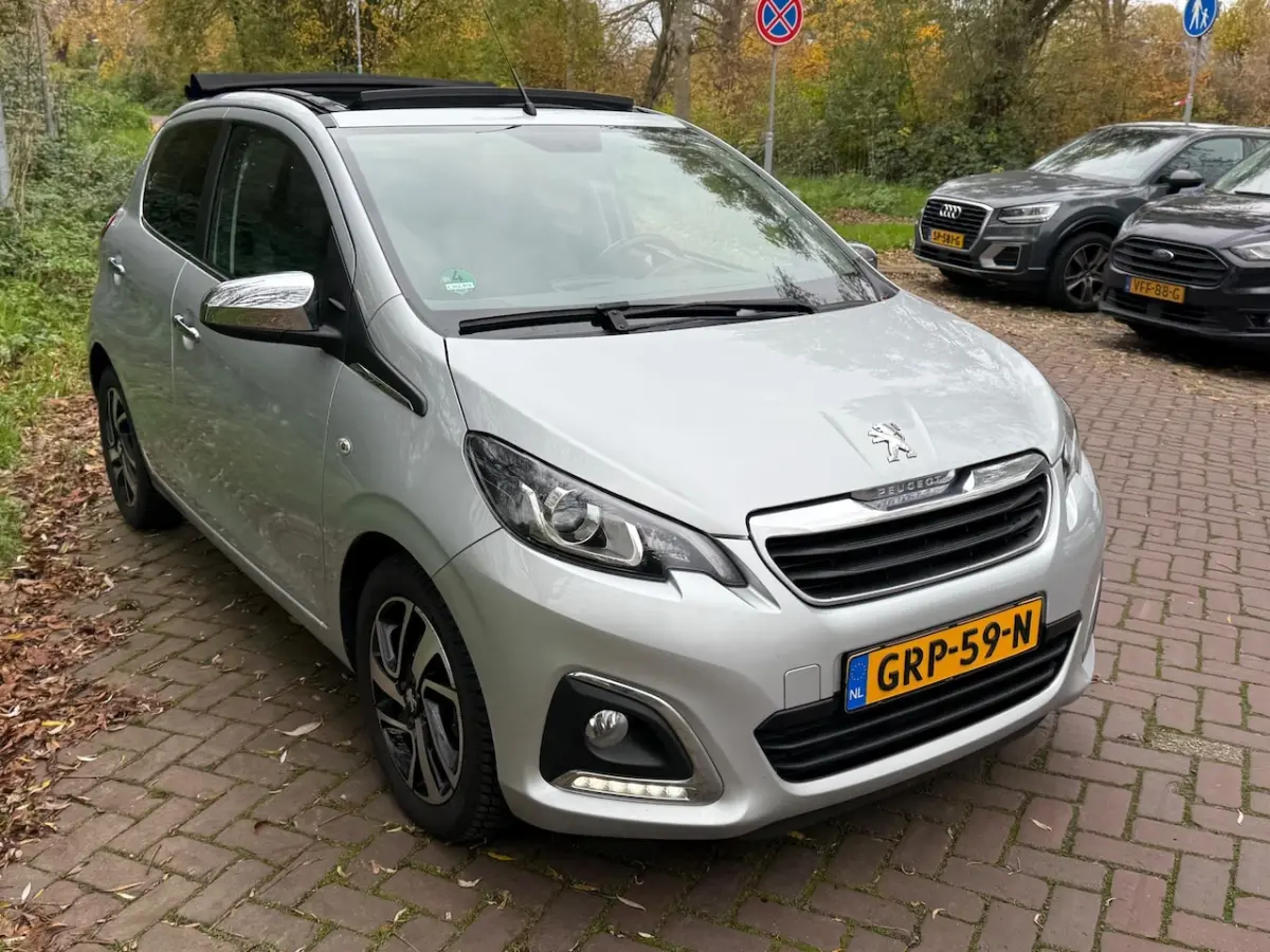 1.0 e-VTi Allure cabriotop 1 Eig.b.j. 6-2020 77000 km Camera Led verl