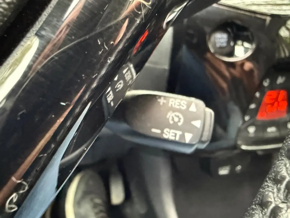 1.0 e-VTi Allure cabriotop 1 Eig.b.j. 6-2020 77000 km Camera Led verl