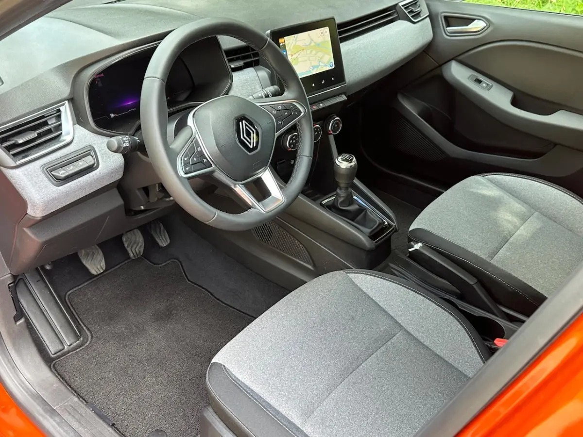Evolution 1.0 90 pk 1 Eig.4000 km Led verl. Apple Carplay 16"lm velgen