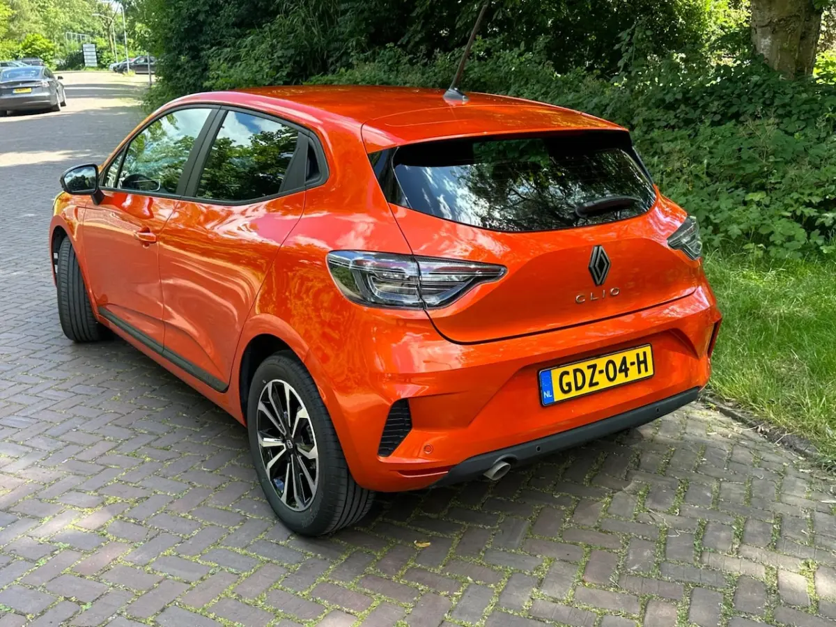 Evolution 1.0 90 pk 1 Eig.4000 km Led verl. Apple Carplay 16"lm velgen