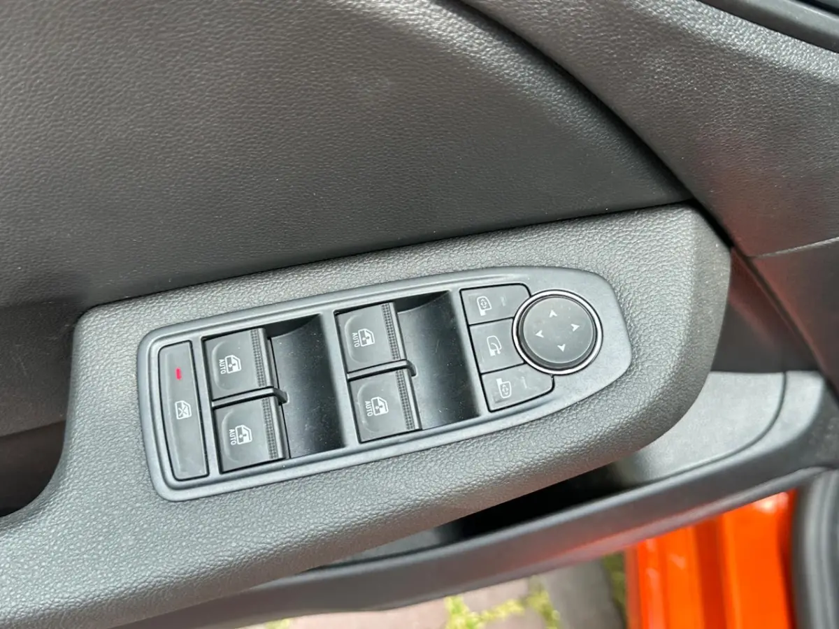 Evolution 1.0 90 pk 1 Eig.4000 km Led verl. Apple Carplay 16"lm velgen