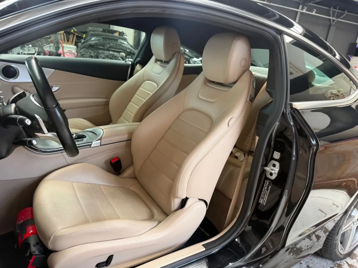 180 Edition 1, beige leer, amg optiek