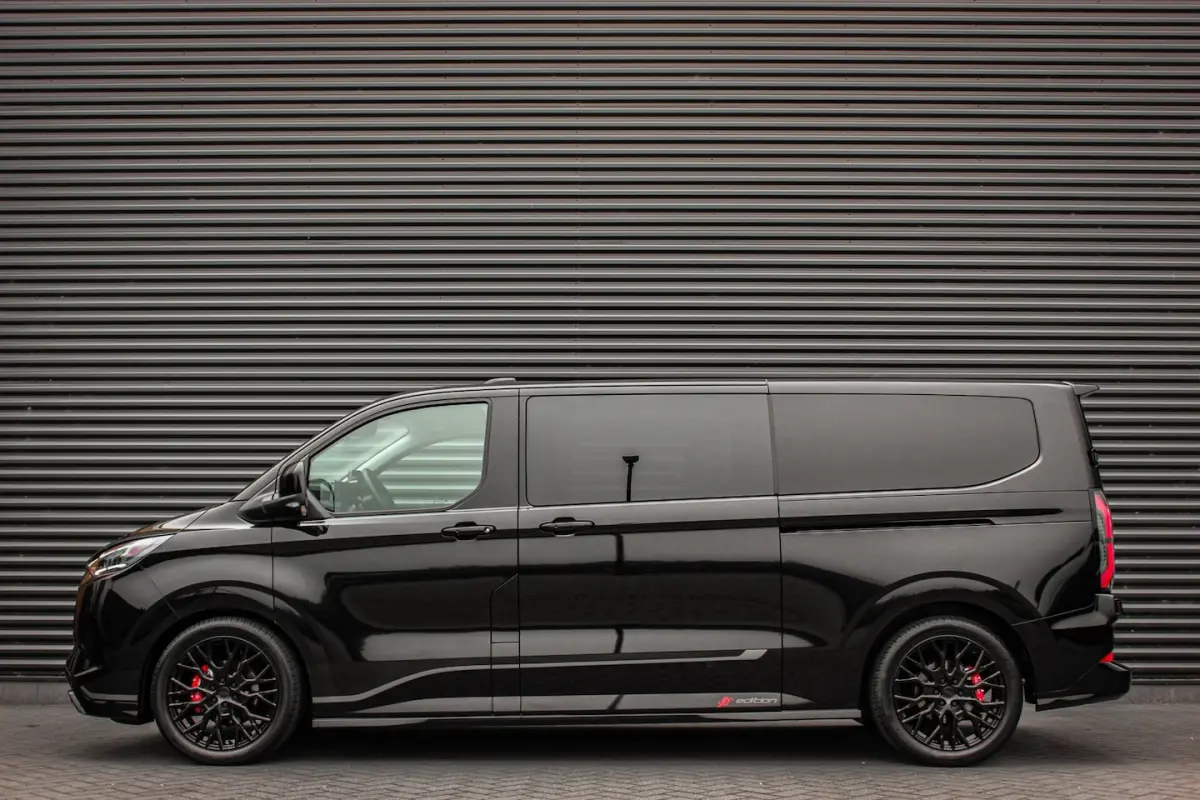 320 L2H1 Sport 71 kWh DC DUBBEL CABINE / JB-EDITON / CAMERA / 370KM RANGE / APPLE CARPLAY