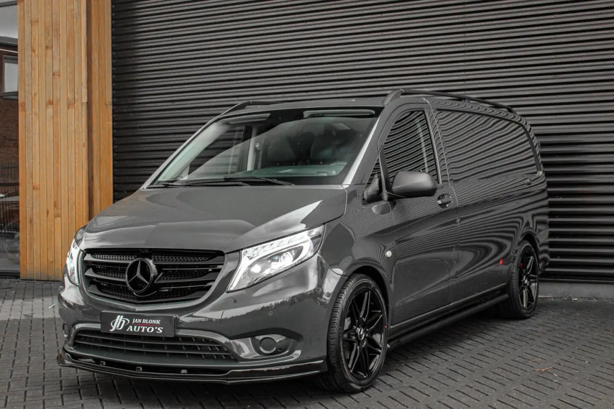 116CDI 163PK LANG JB- EDITION FULL BLACK / AMG / SPOILER / VERLAGINGSVEREN / NAVIGATIE / S
