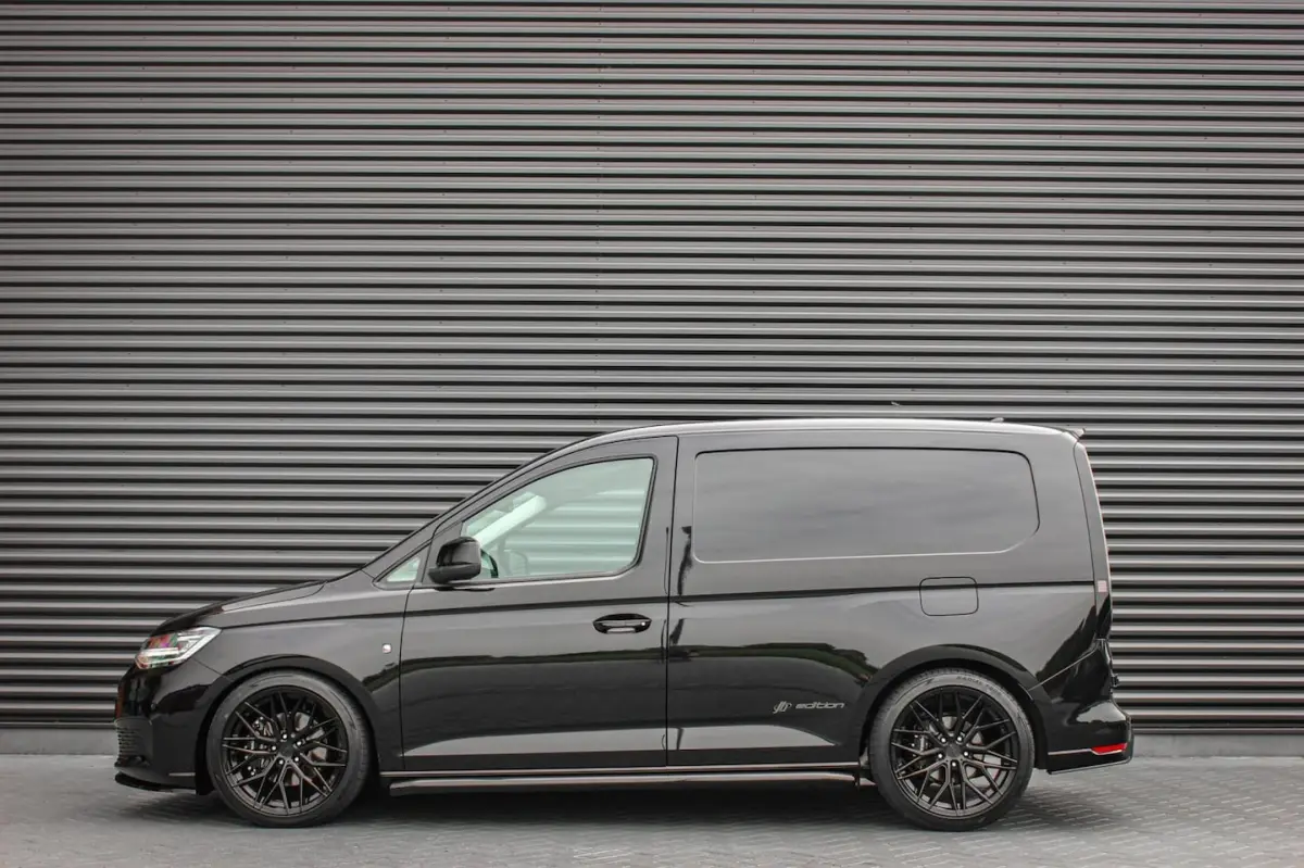 2.0 TDI 122PK DSG JB- EDITION / MAXTRON / SIDE- BARS / VERLAGING / ELEK- PAKKET / PDC / CA