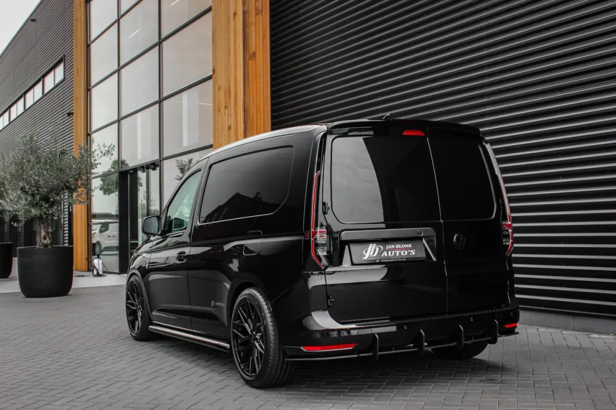 2.0 TDI 122PK DSG JB- EDITION / MAXTRON / SIDE- BARS / VERLAGING / ELEK- PAKKET / PDC / CA