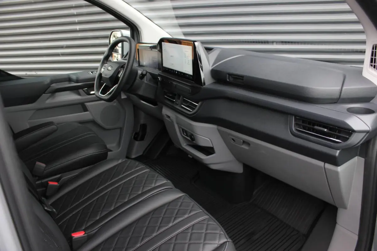 340 L2H1 Limited 65 kWh 218PK / JB-EDIITON / CAMERA / 328KM RANGE / APPLE CARPLAY /DRIVERS