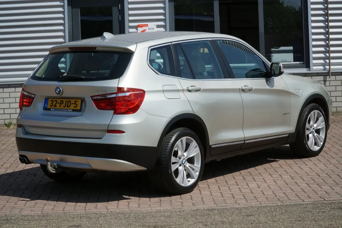 XDrive35i V6 High Executive HUD