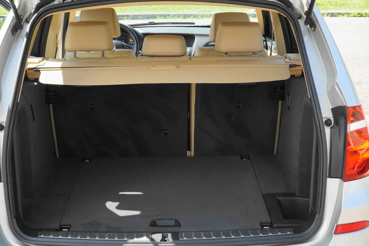 XDrive35i V6 High Executive HUD