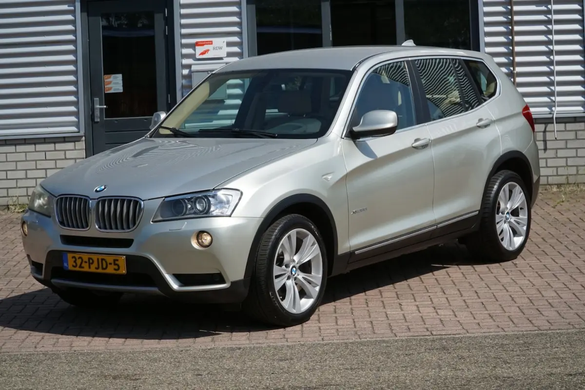XDrive35i V6 High Executive HUD