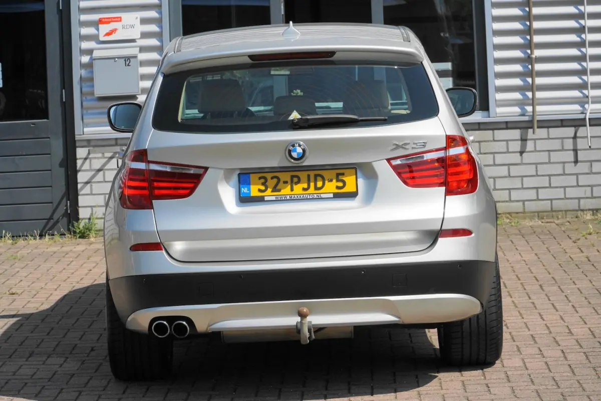 XDrive35i V6 High Executive HUD