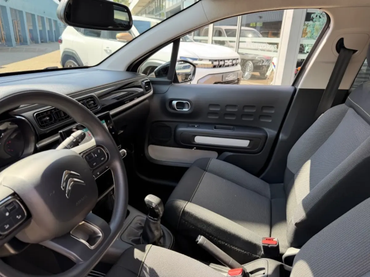 1.2 PT FEEL NAVI AIRCO/ECC PDC