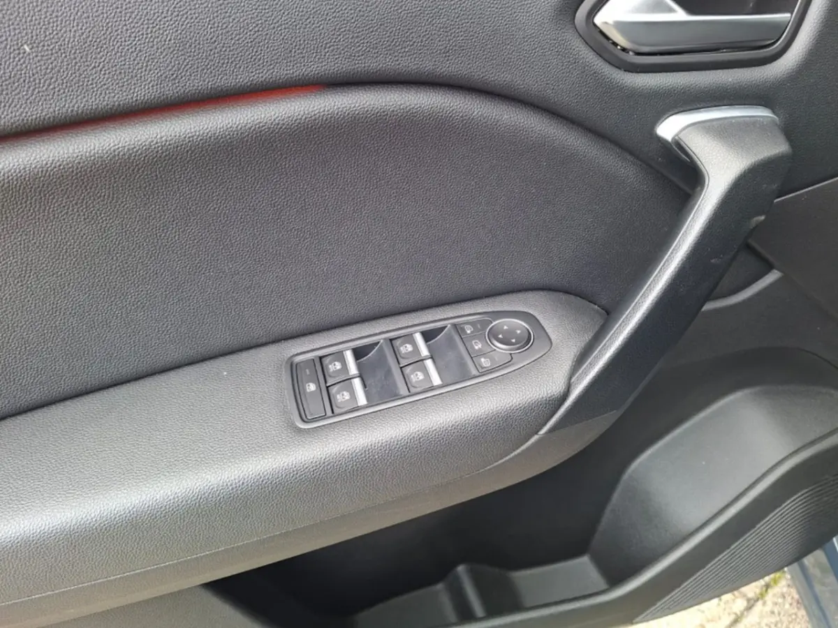1.6 PHEV 160 INTENS AUTOMAAT NAVI LMV PDC-CAMERA STOELVW