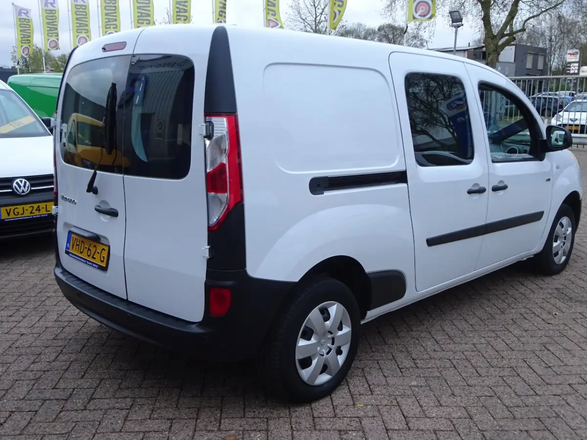 Z.E. 33 Maxi INCL KOOPACCU SOH 90% AIRCO NAVI CRUISE PDC 100 % Elektrisch