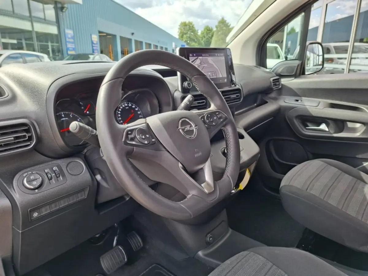1.2TURBO AUTOMAAT 130PK AIRCO NAVI PDC-CAMERA 5ZITPL