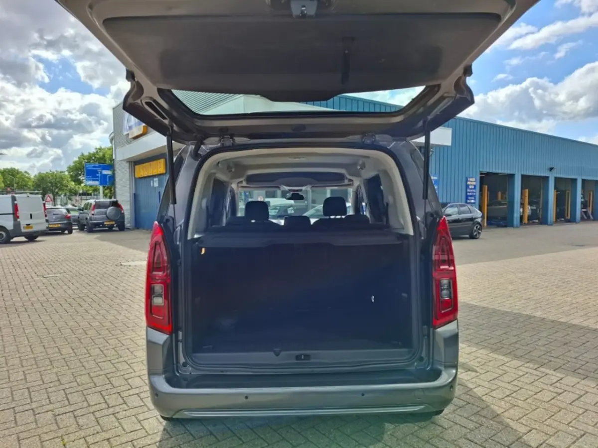 1.2TURBO AUTOMAAT 130PK AIRCO NAVI PDC-CAMERA 5ZITPL