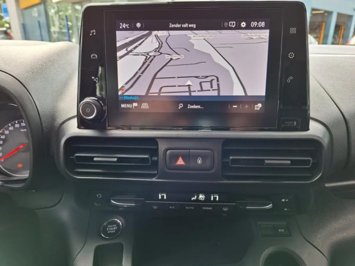 1.2TURBO AUTOMAAT 130PK AIRCO NAVI PDC-CAMERA 5ZITPL