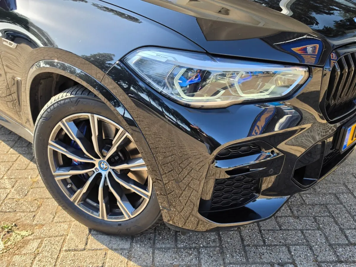 XDrive45e High Executive Laser Pano Masaggestoel Trekhaak Sfeerverlichting