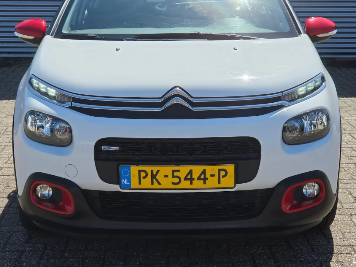 1.2 PureTech Shine Camera Carplay Stoelverwarming