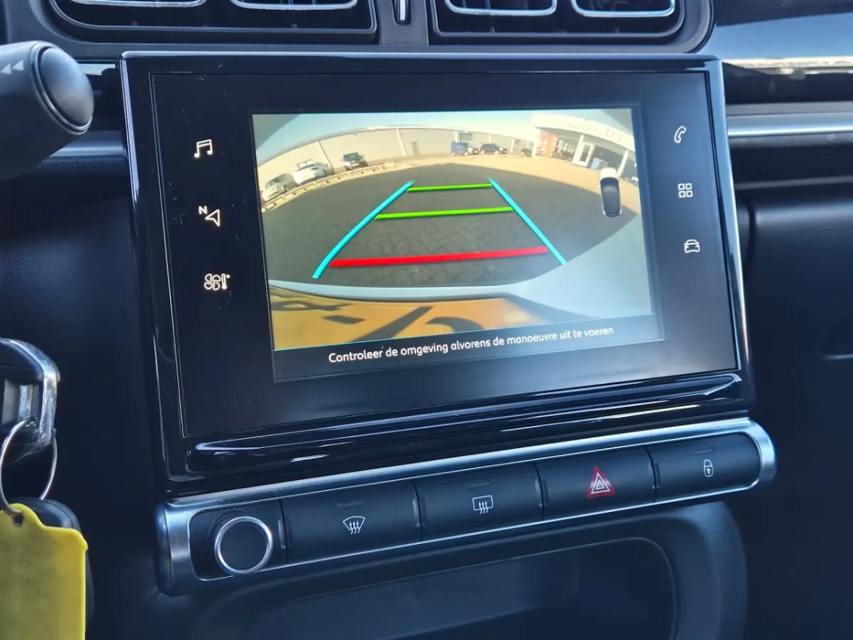 1.2 PureTech Shine Camera Carplay Stoelverwarming