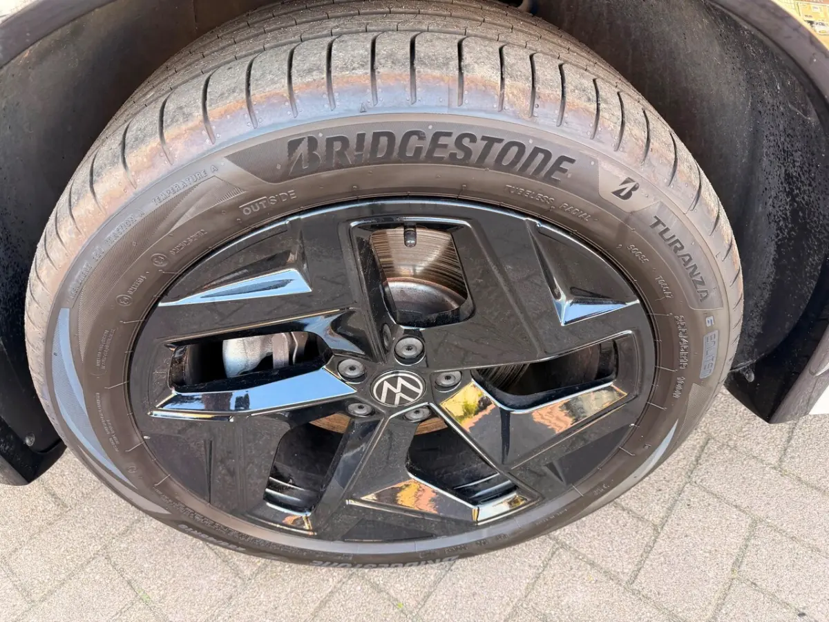 2.0 TDI| R-Line/Pano/Massage/360 Camera/IQ/ACC/AHK/Kardon/Vol Optie