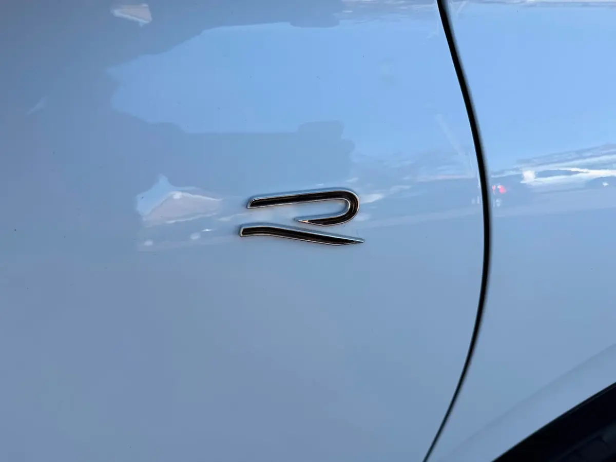 2.0 TDI| R-Line/Pano/Massage/360 Camera/IQ/ACC/AHK/Kardon/Vol Optie