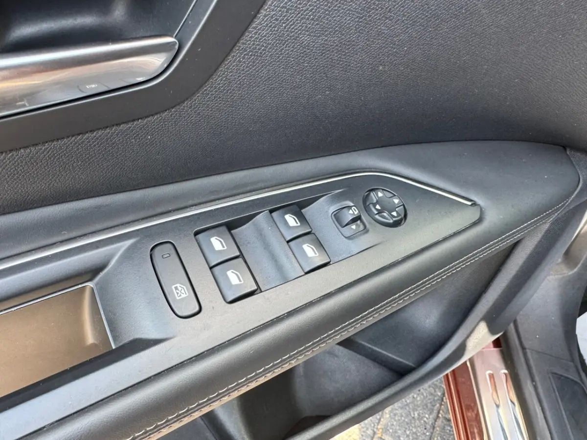 1.2 PureTech Navi, Camera, Cruise, Climate Control,