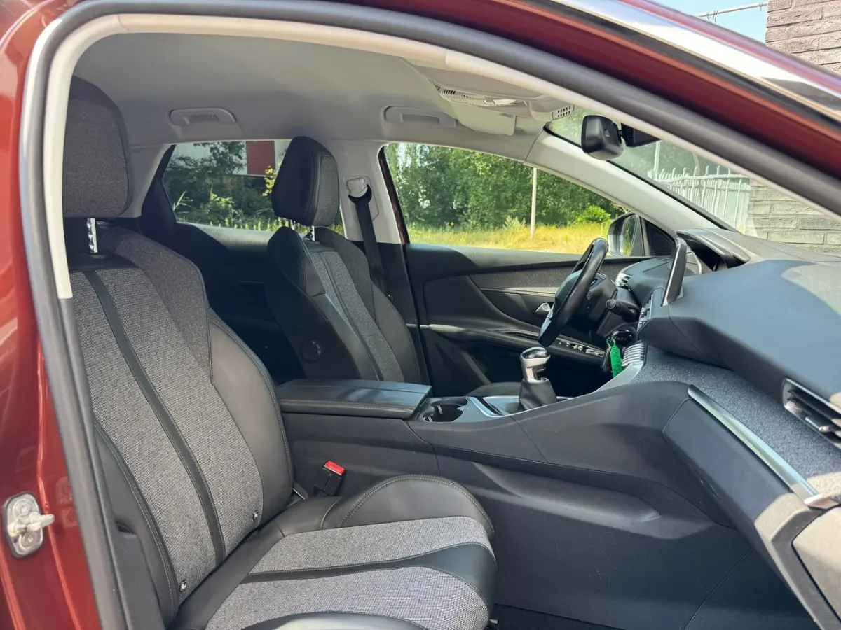 1.2 PureTech Navi, Camera, Cruise, Climate Control,