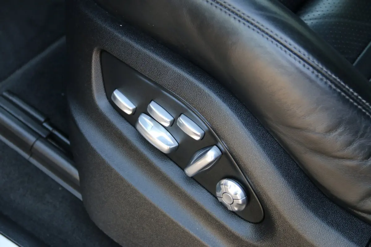 3.0 E-Hybrid PANO-DAK DEALER OND. NL-AUTO NAP