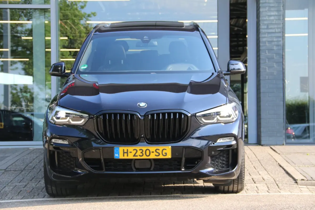 XDrive40i High Executive 7p. DEALER OND. PANO-DAK