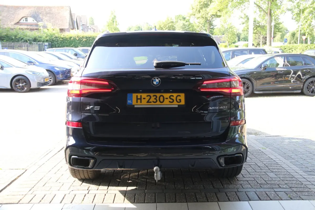 XDrive40i High Executive 7p. DEALER OND. PANO-DAK