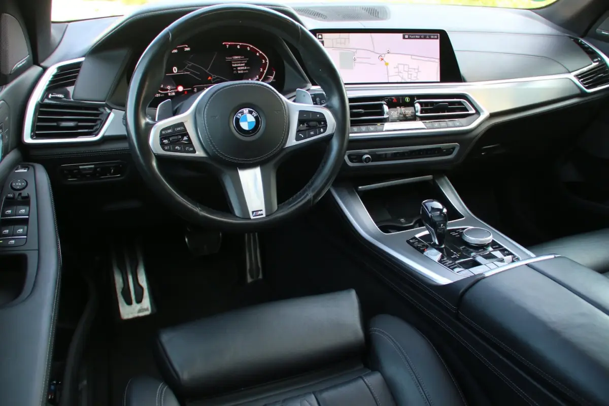 XDrive40i High Executive 7p. DEALER OND. PANO-DAK